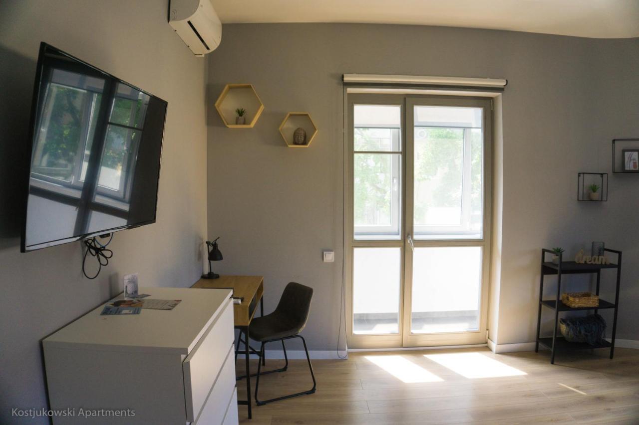 Apart-Hotel Kostjukowski Apartments Nizhynska 17 Lviv Bagian luar foto