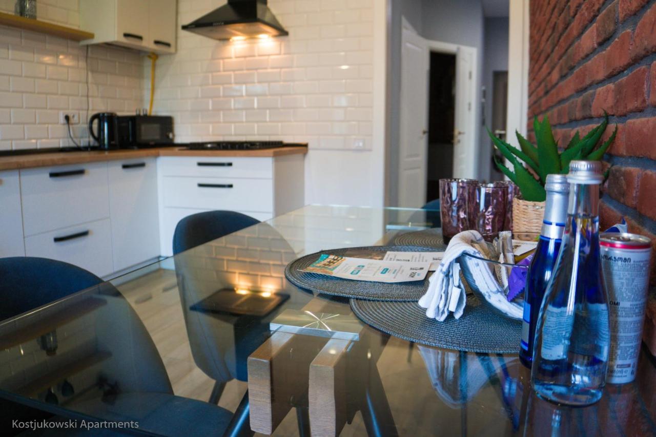 Apart-Hotel Kostjukowski Apartments Nizhynska 17 Lviv Bagian luar foto