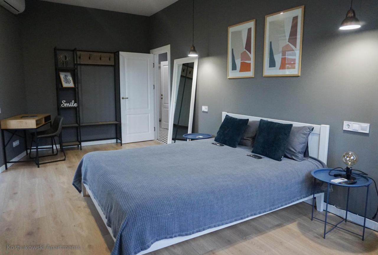 Apart-Hotel Kostjukowski Apartments Nizhynska 17 Lviv Bagian luar foto