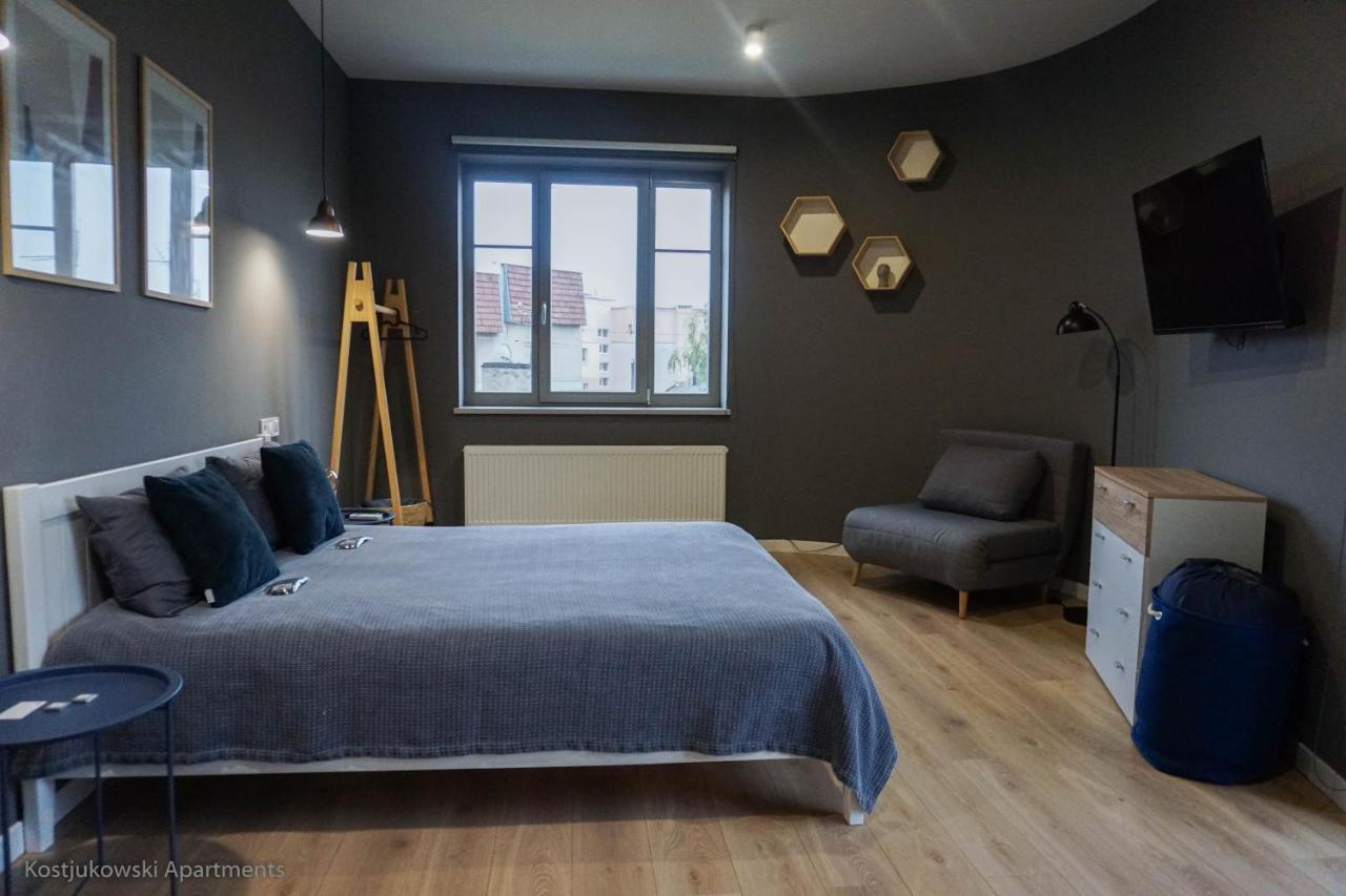 Apart-Hotel Kostjukowski Apartments Nizhynska 17 Lviv Bagian luar foto