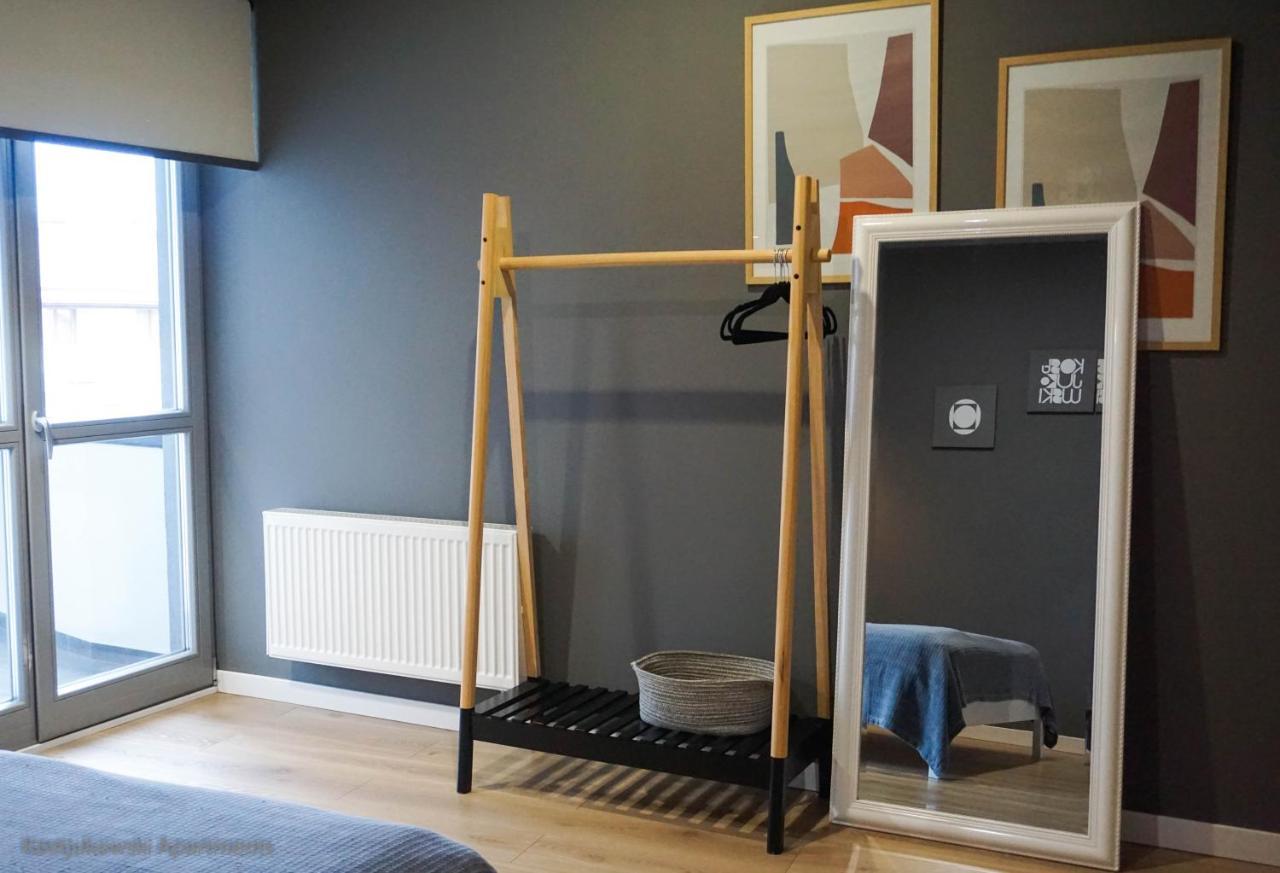 Apart-Hotel Kostjukowski Apartments Nizhynska 17 Lviv Bagian luar foto