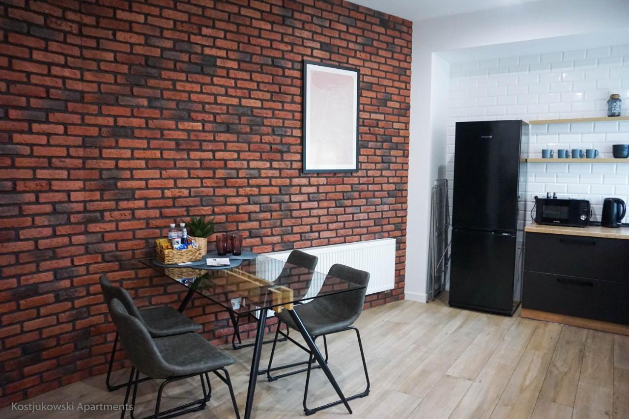 Apart-Hotel Kostjukowski Apartments Nizhynska 17 Lviv Bagian luar foto