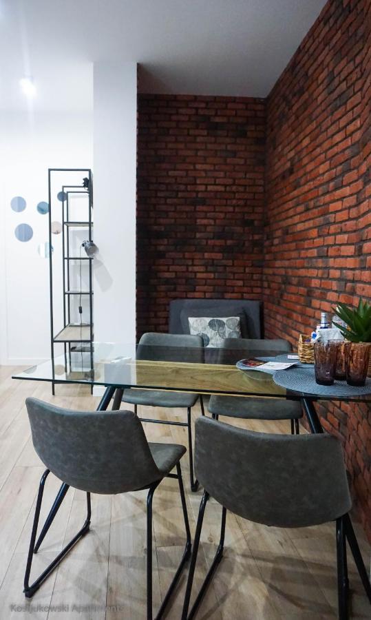 Apart-Hotel Kostjukowski Apartments Nizhynska 17 Lviv Bagian luar foto